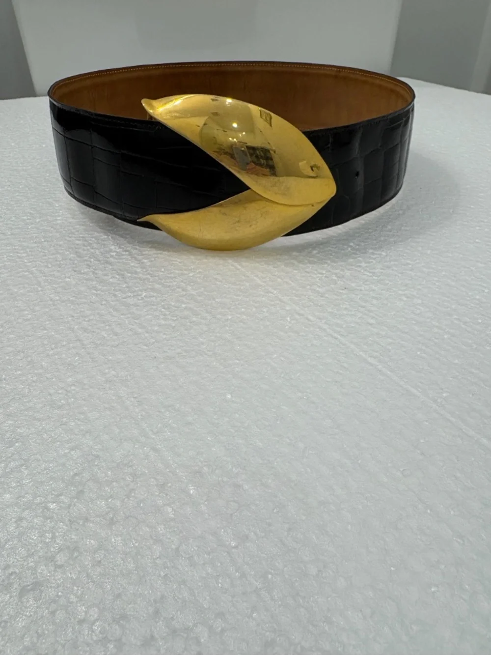 Saks Fifth Avenue Black Patent Leather Embossed Belt with Goldtone Buckle; Small